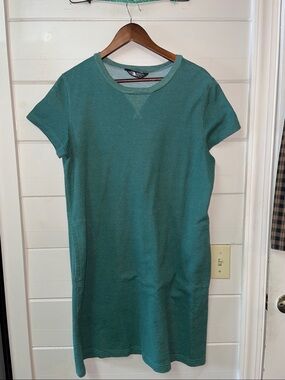 The North Face Green
Terry Sweatshirt Dress Size XL.